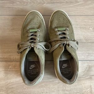 Nike Air Force 1 Wmns Sz 7